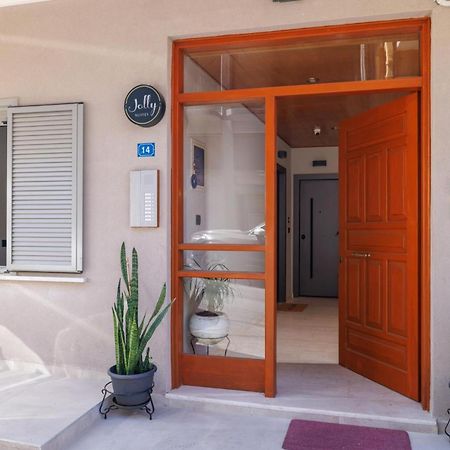 Jolly Suites كاندية المظهر الخارجي الصورة