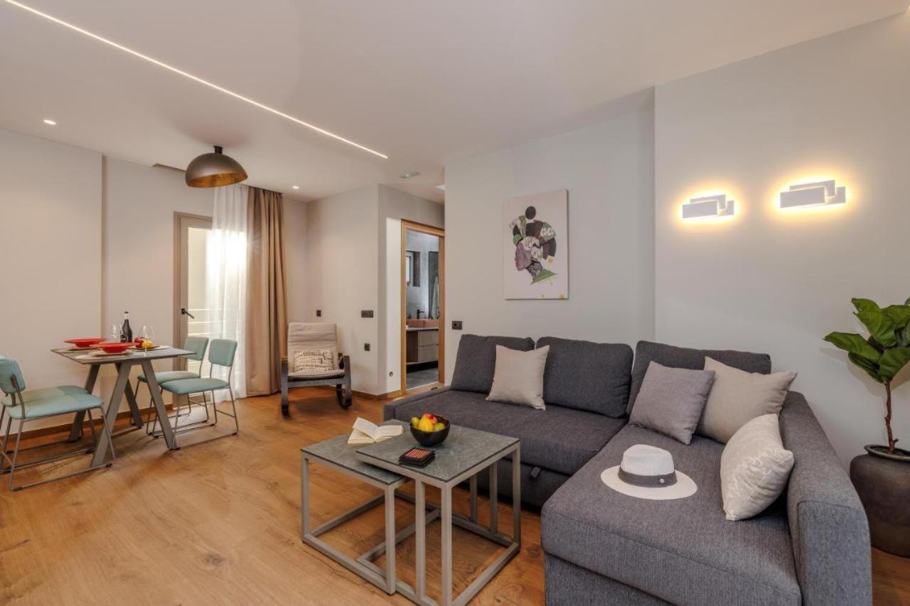 Jolly Suites كاندية المظهر الخارجي الصورة